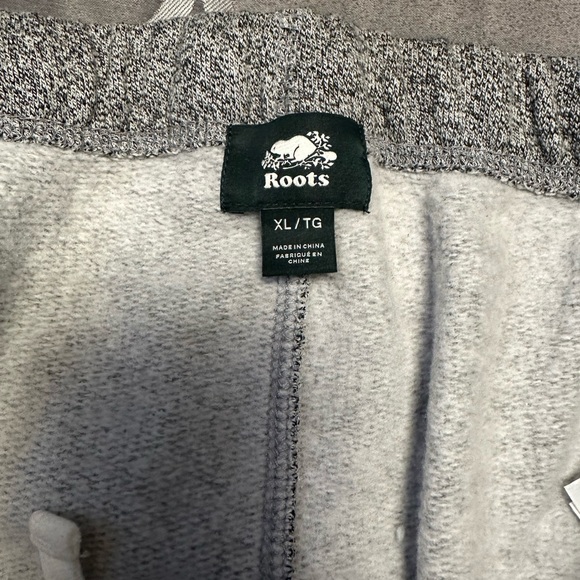 NEW! Men’s Roots sweatpants - Picture 2 of 3